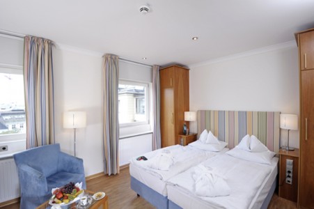 VCH Hotel Baseler Hof room