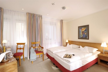 VCH Hotel Baseler Hof room